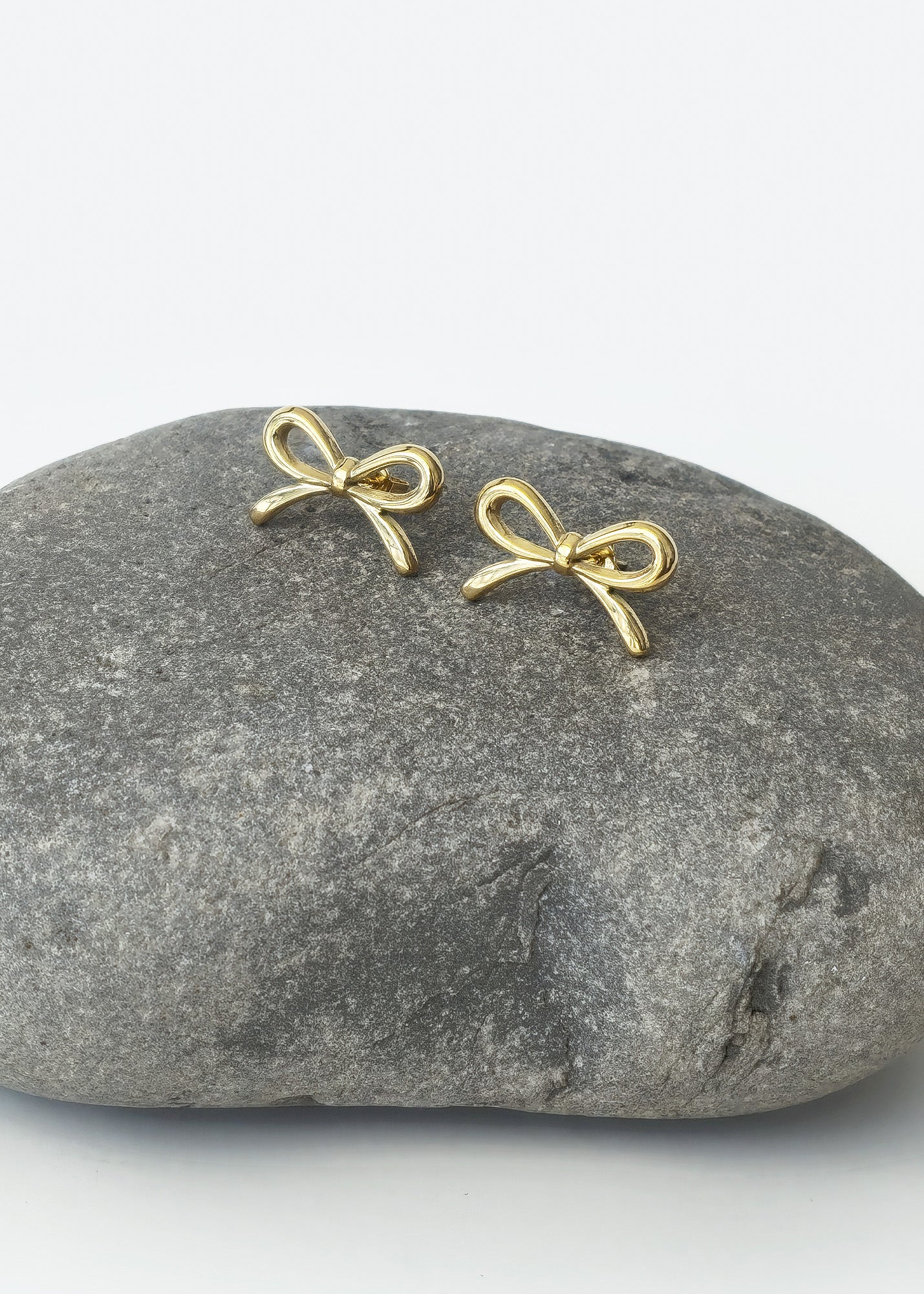 BOW Earrings