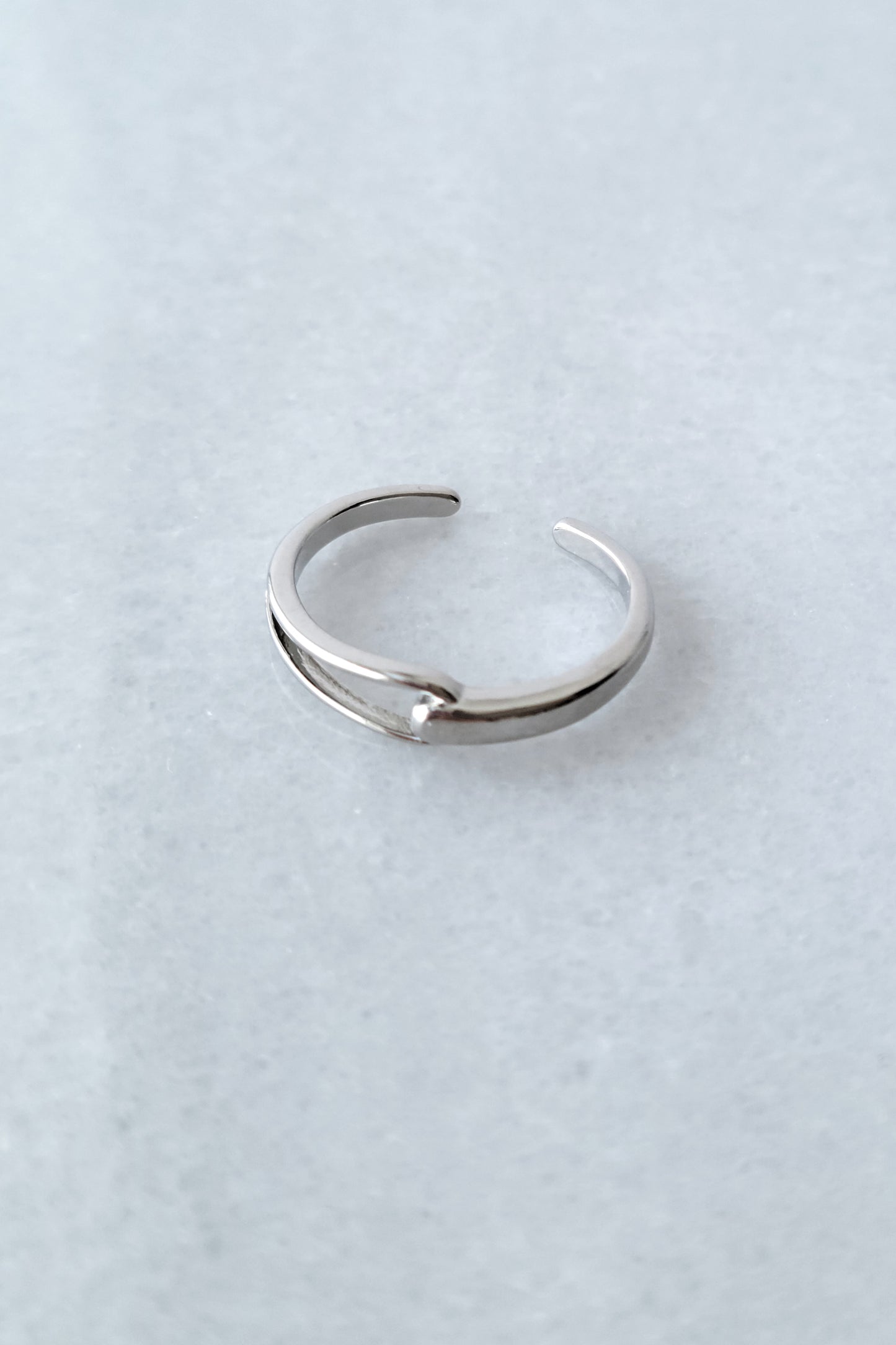 Clasped Ring