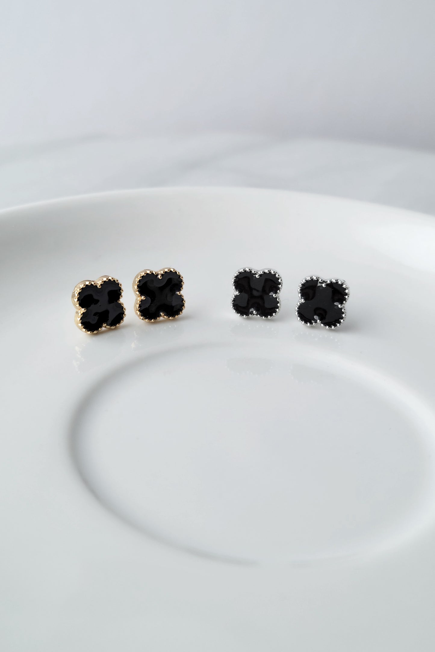 CLOVER Earrings