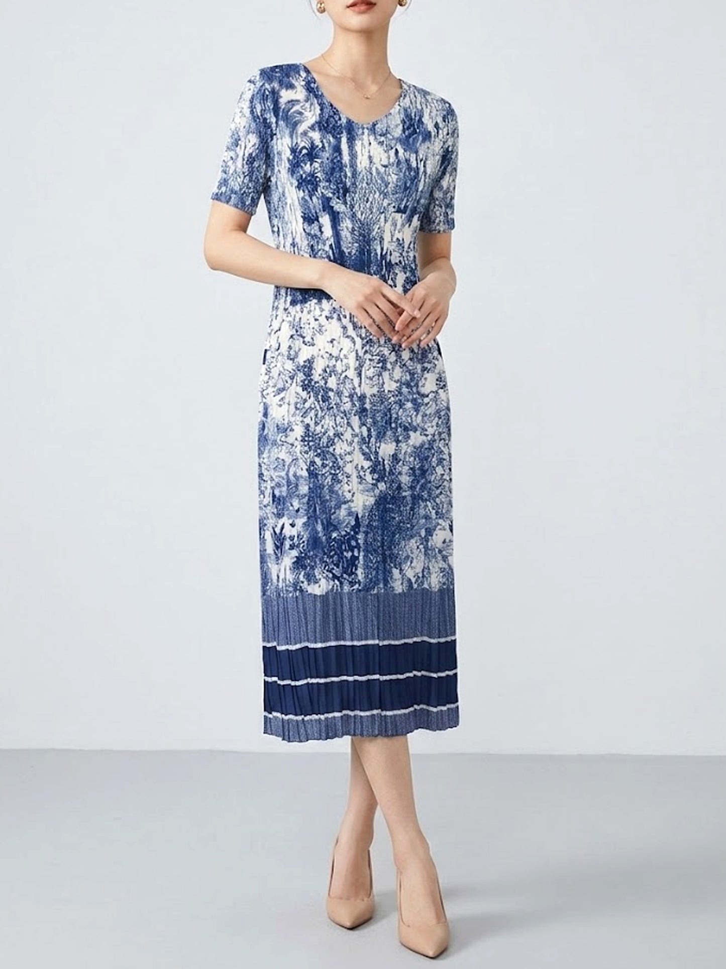 THE MIRACLE PLEATS Dress