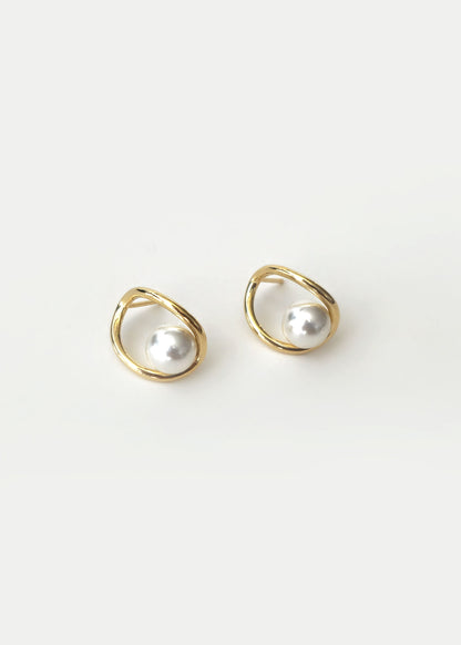 DEW DROP Earrings