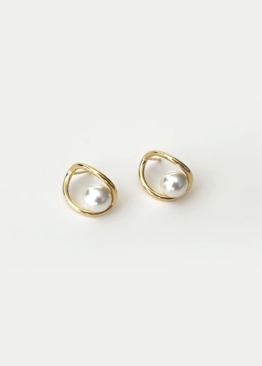 DEW DROP Earrings