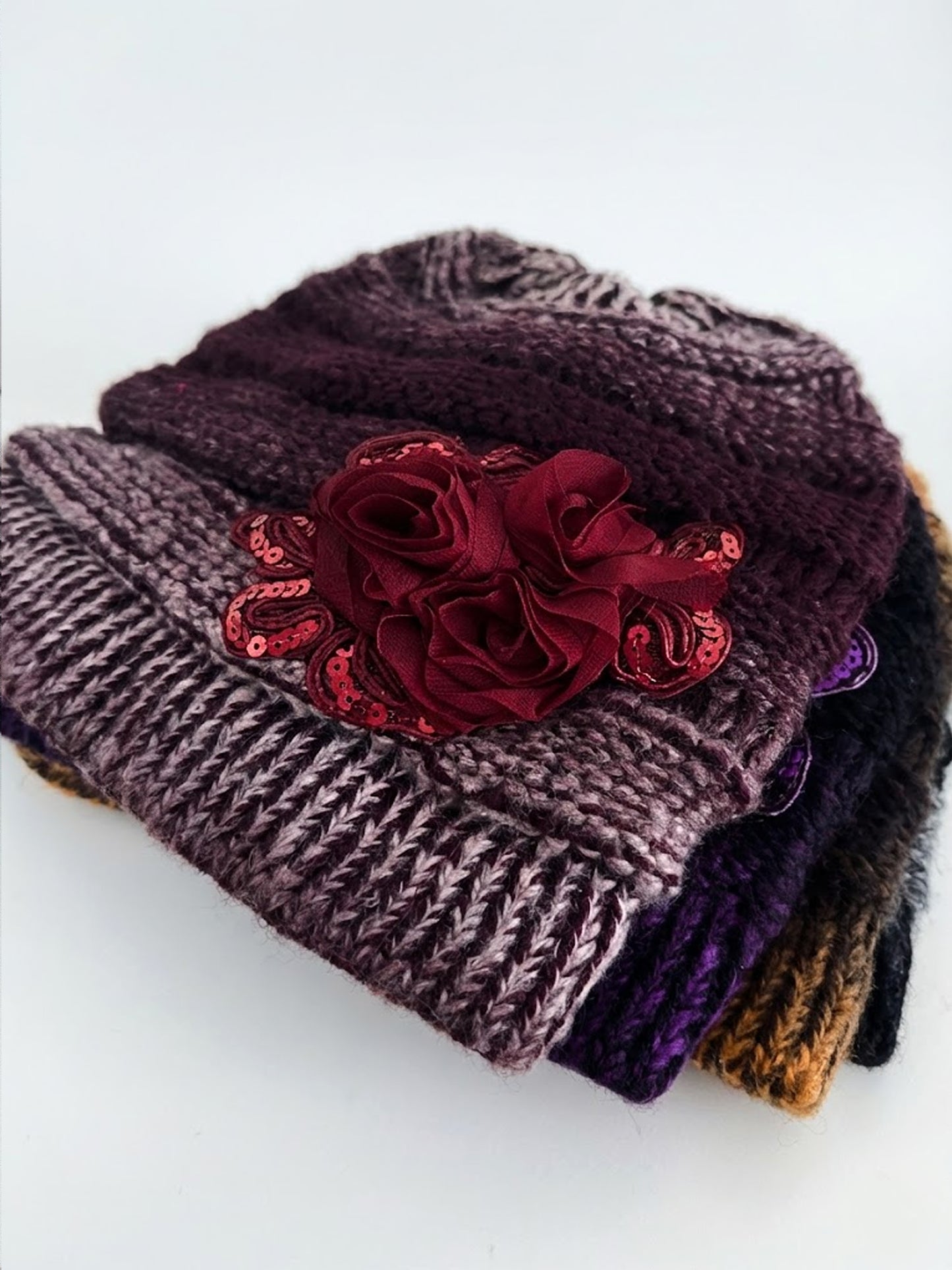 WINTER ROSE Beanie