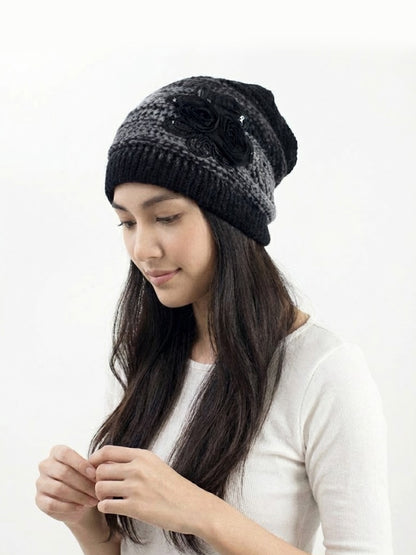 WINTER ROSE Beanie