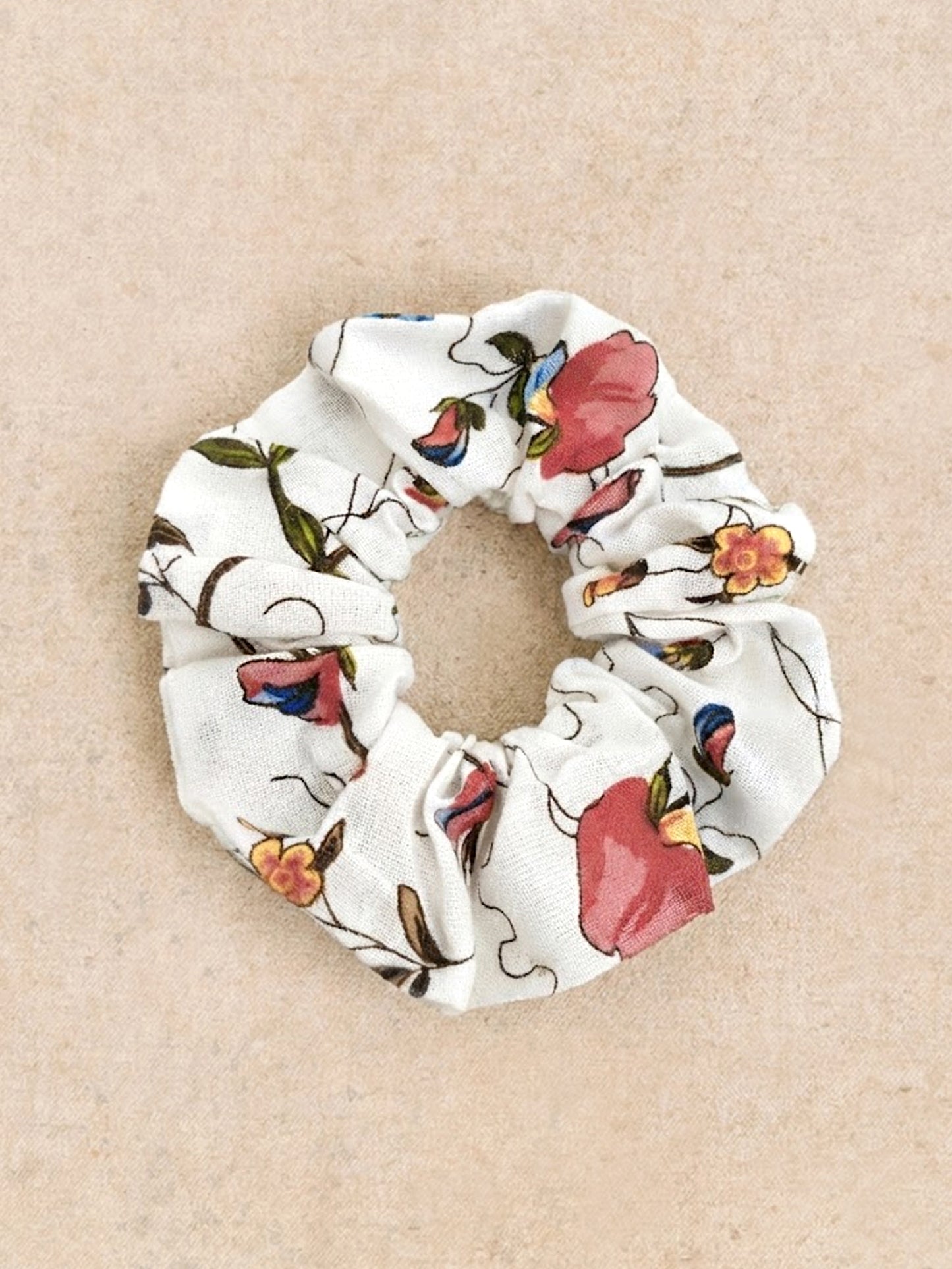 LATHYRUS Scrunchie