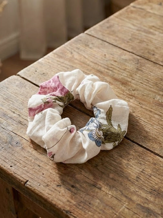 AFTERNOON TEA Scrunchie