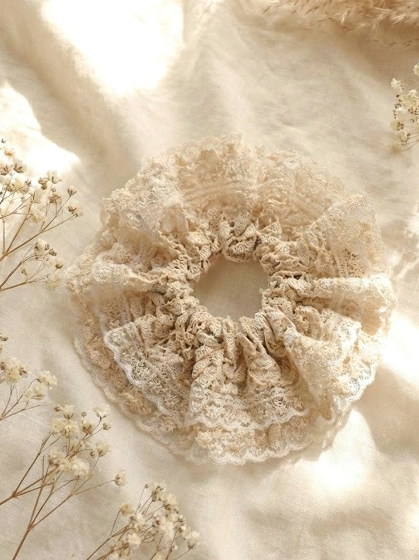 BREATH Scrunchie