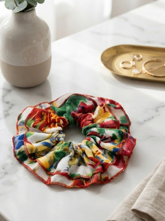 FIESTA Scrunchie