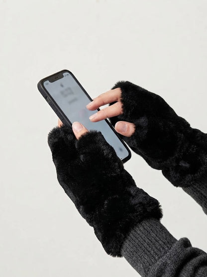 HAVEN Eco Fur Warmer