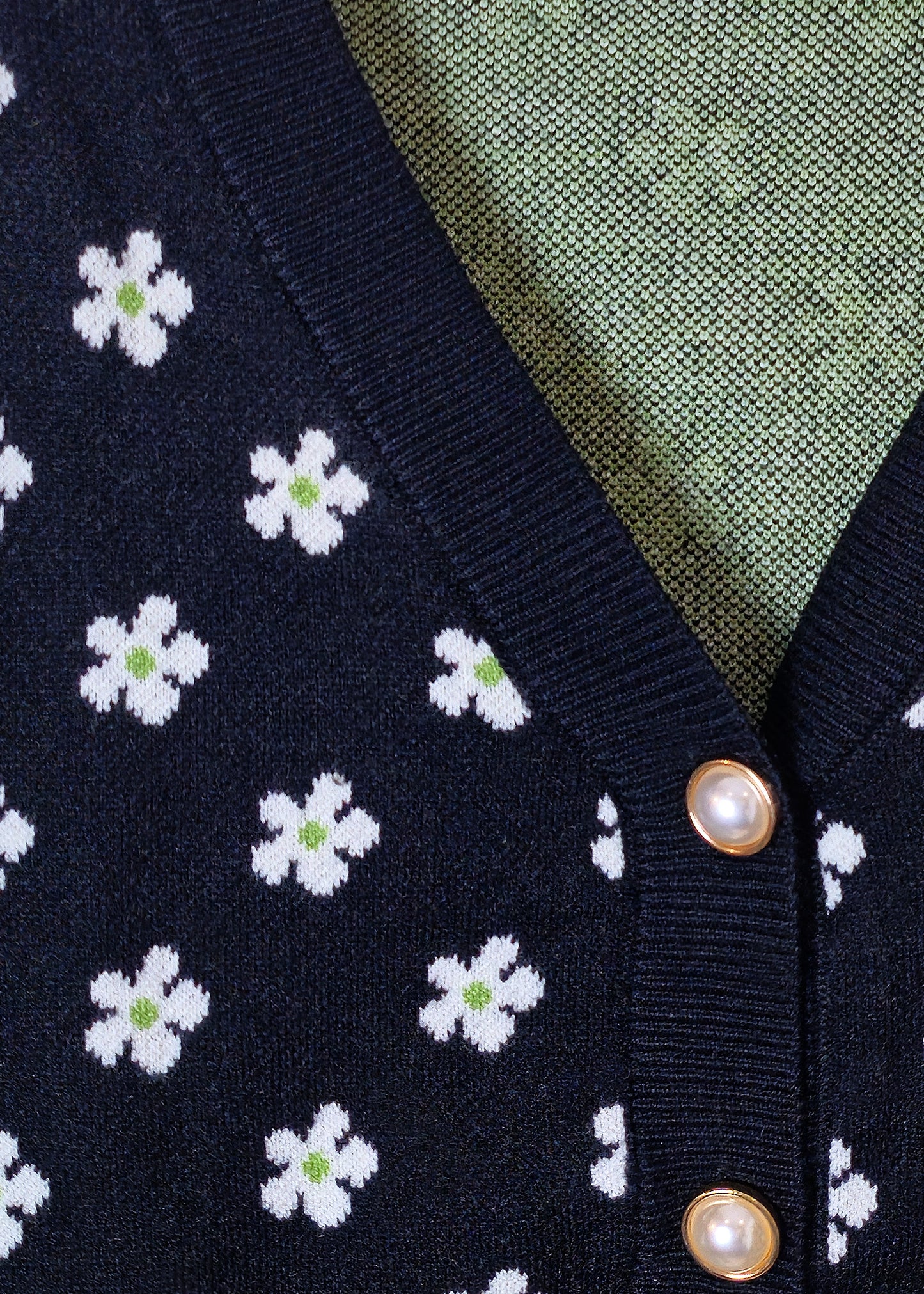 DAISY Cardigan