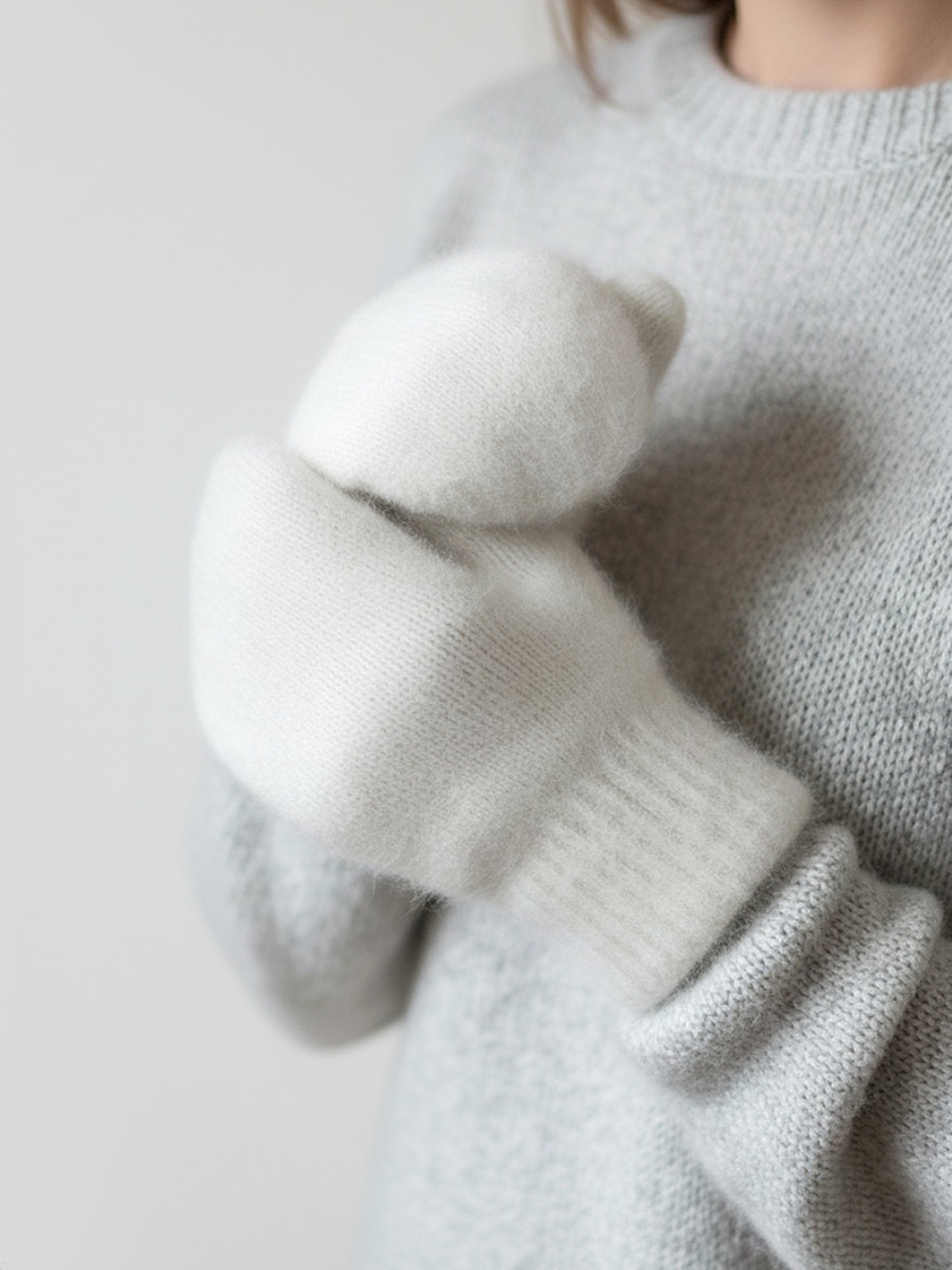 THE ANGORA Mittens