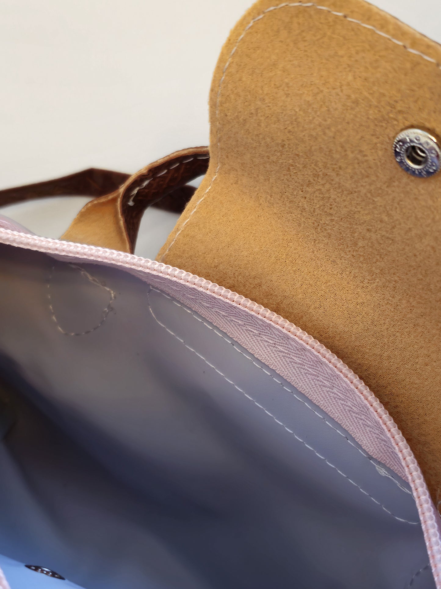 POCHETTE Pouch
