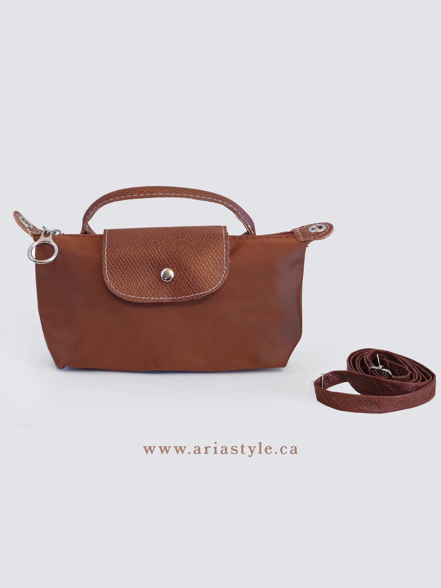 POCHETTE Pouch