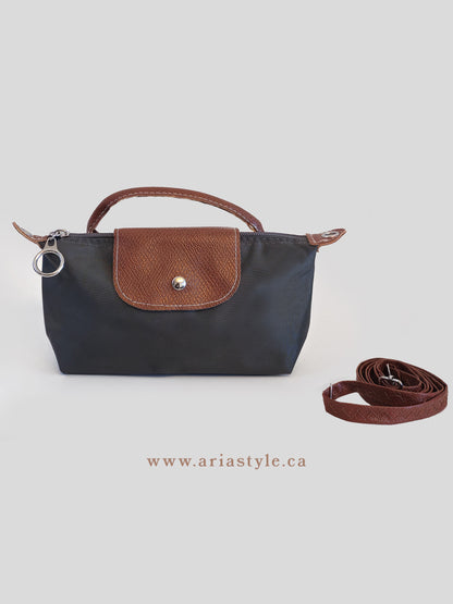 POCHETTE Pouch