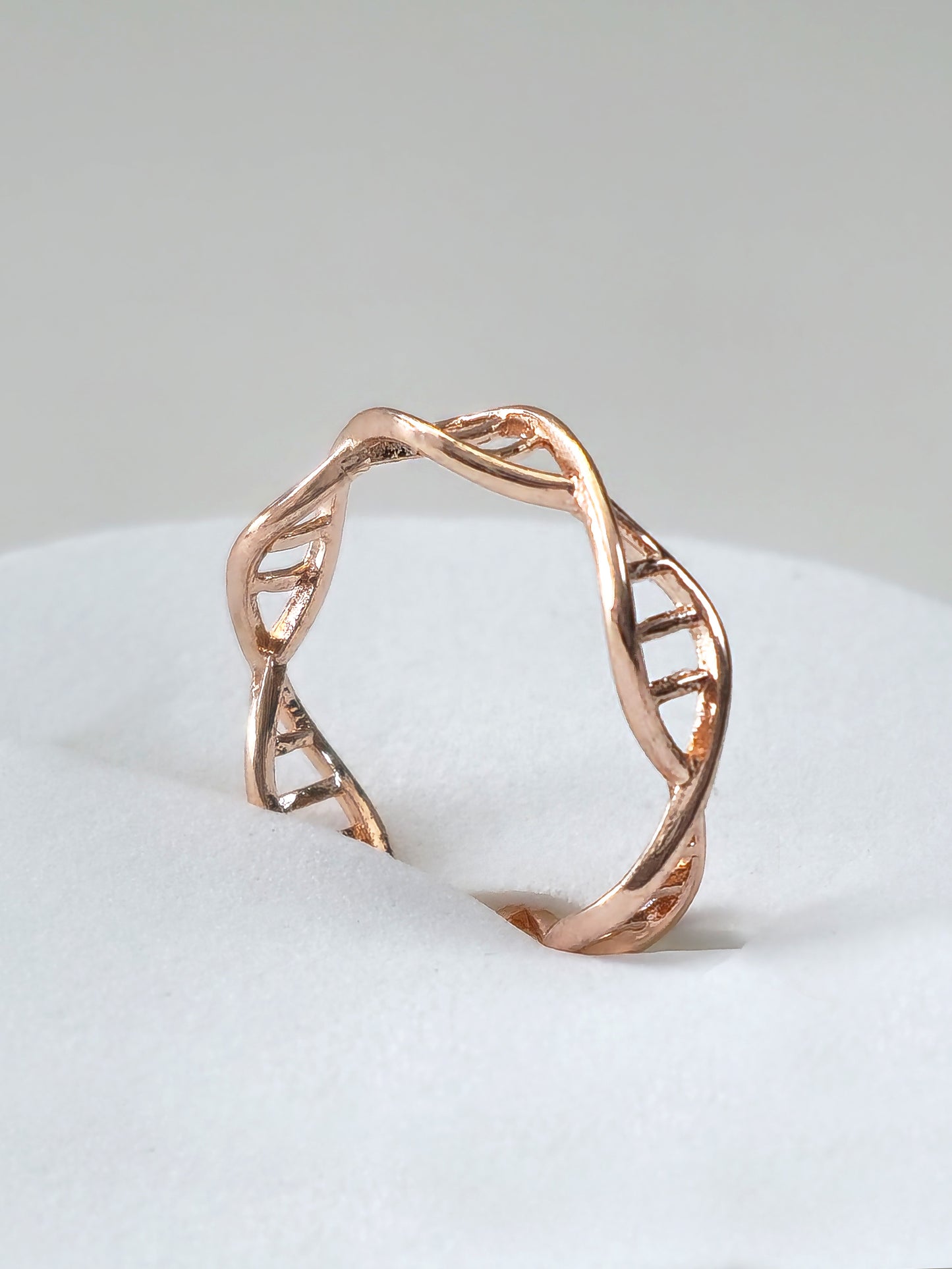 DNA Ring