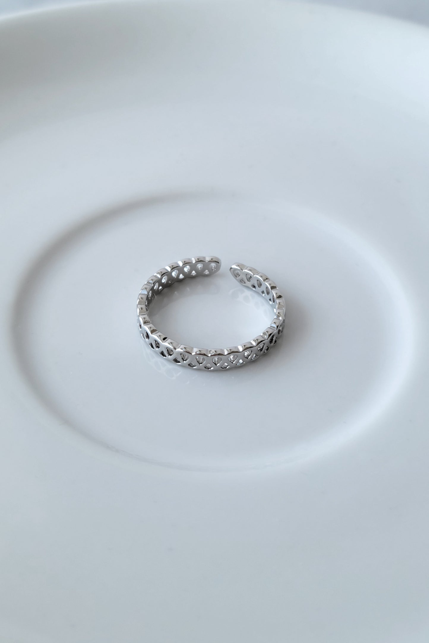 Minimalist Ring