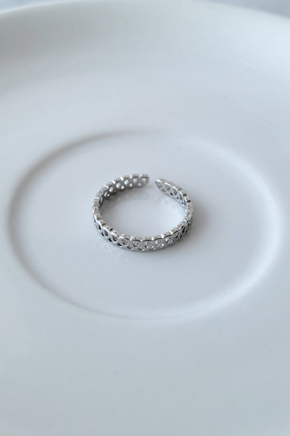 Minimalist Ring