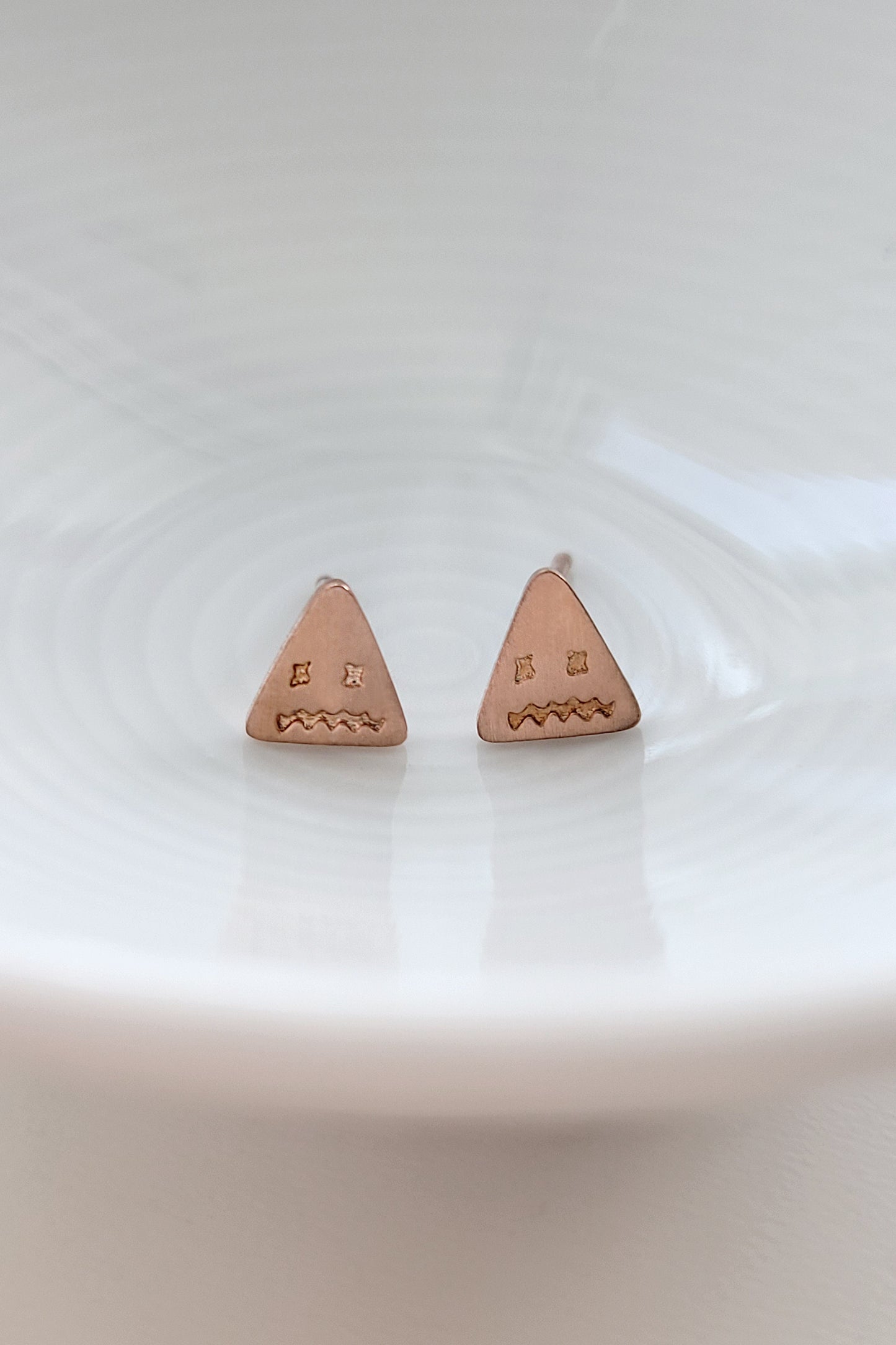 Mini goujons de visage de bouche de tirette