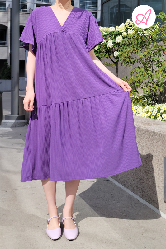Robe à plusieurs niveaux facile à encolure en V