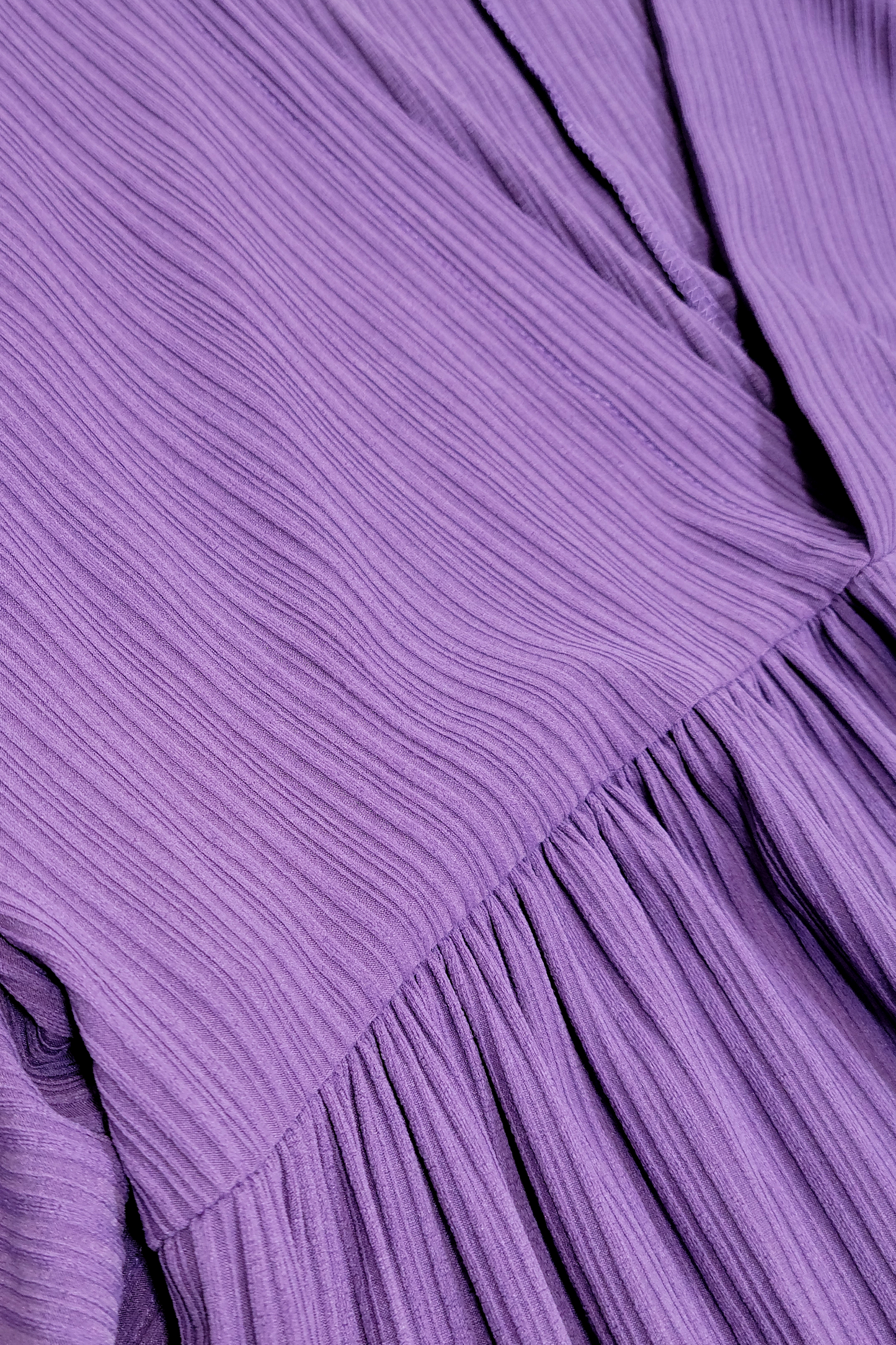 Robe à plusieurs niveaux facile à encolure en V