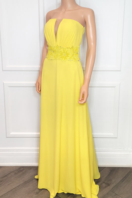 Robe ceinture en dentelle fleurie