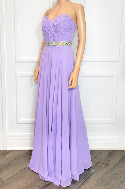 Robe sans bretelles à dos lacé avec châle