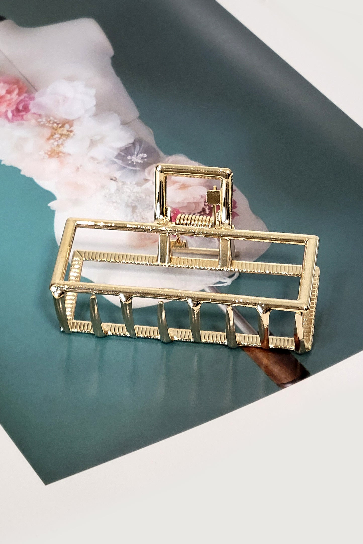 Glossy Gold Squared Hair Claw