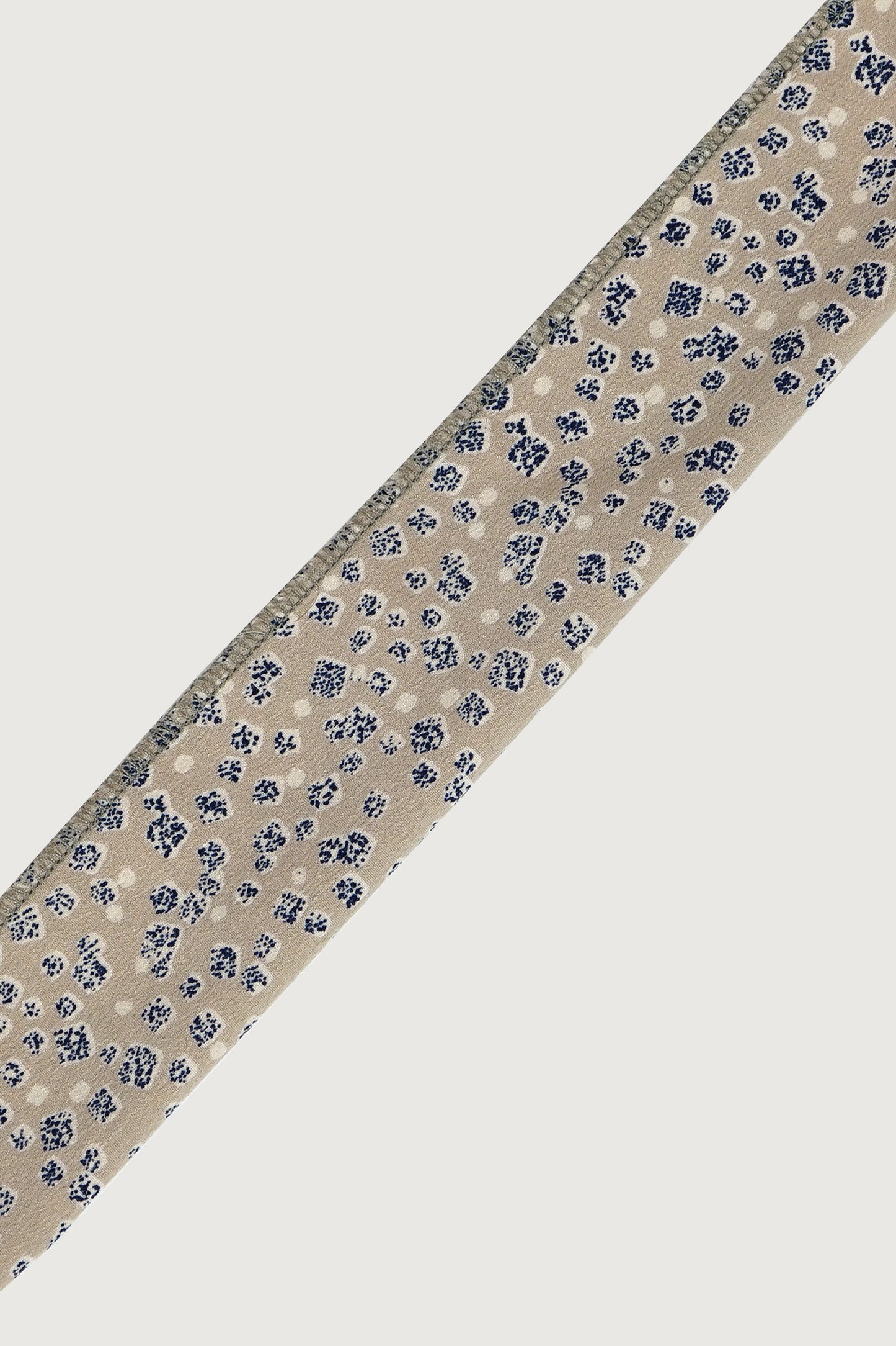 Serre-tête à pois abstraits