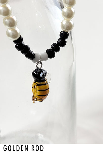 Collier de perles d'abeille