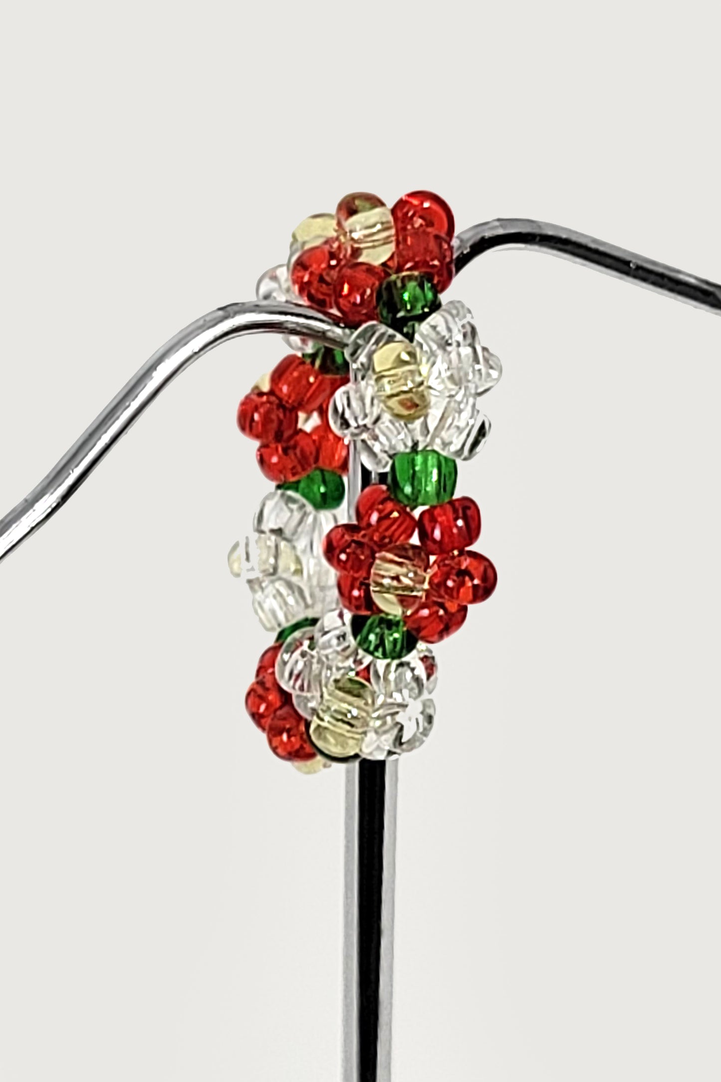 Anneau de perle de fleur élastiqué
